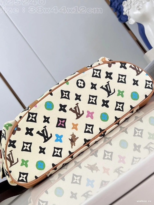 WIS Backpack Louis Vuitton Christopher MM-38*44*12.5CM 0821